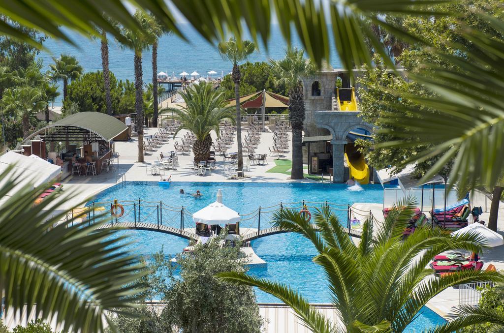 Thalia Beach Resort Hotel Ilica  Eksteriør billede