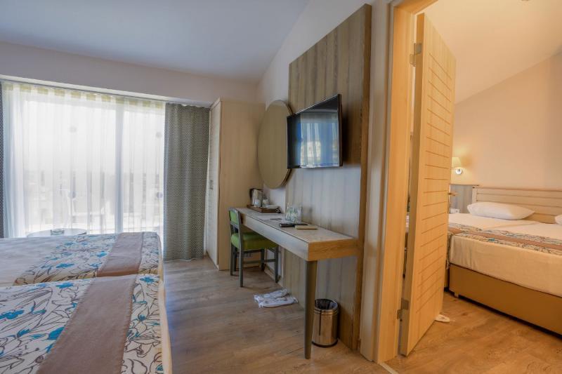 Thalia Beach Resort Hotel Ilica  Eksteriør billede